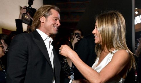 Imagen de la noticia: Jennifer Aniston, exesposa de Brad Pitt, presenta demanda en su contra