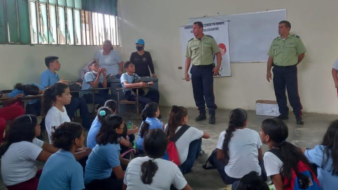 Imagen de la noticia: Estado Zulia: Los policías se enfocan en la prevención del delito en las escuelas y la sociedad civil en la capacitación de los reos en los CDP