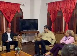 Imagen de la noticia: Estado Zulia: Nicolás Maduro se reunió con Manuel Rosales