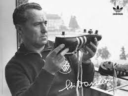 Imagen de la noticia: Un día como hoy, 3 de noviembre en la historia: 1900 nace Adolf Dassler, empresario alemán, más conocido como Adi Dassler, fue el fundador de la empresa alemana de equipamiento deportivo Adidas.