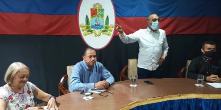 Imagen de la noticia: Municipio Santa Rita: Alcaldía y Corpoelec realizan charla sobre; Borrón y Cuenta Nueva