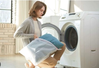 Imagen de la noticia: Aprende cómo lavar las almohadas para que no se deformen