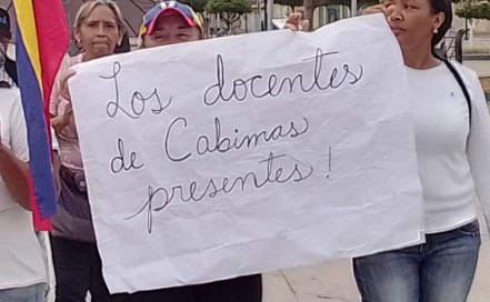 Imagen de la noticia: Municipio Cabimas: En el reinicio de clases Maestros salen a las calles a exigir mejores condiciones laborales