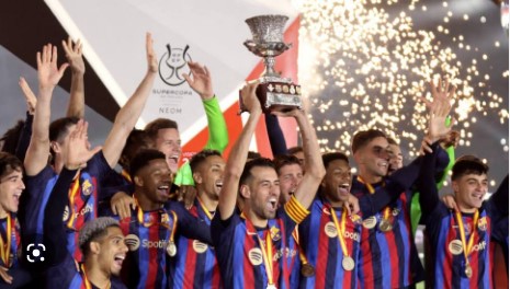 Imagen de la noticia: Barcelona le ganó 3-1 al Real Madrid y consiguió su decimocuarta Supercopa de España