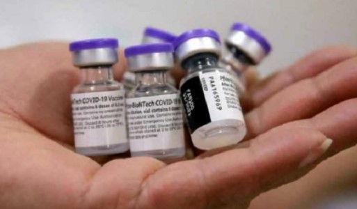 Imagen de la noticia: Chile: Aplicarán vacuna bivalente antiCOVID-19 a mayores de 50 años