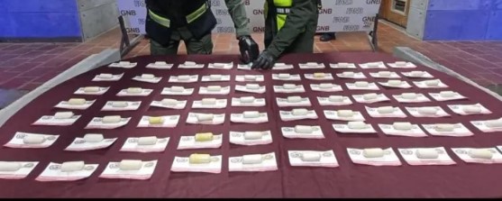 Imagen de la noticia: Estado Táchira: Detienen a mujer con 75 envoltorios tipo dediles, en el estómago