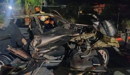 Imagen de la noticia: Estado Aragua: Fallecen 5 personas al impactar su vehículo contra un camión de basura