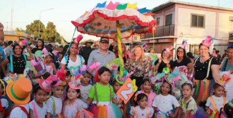Imagen de la noticia: Miles de Cabimenses salieron a las calles para disfrutar del desfile escolar del Carnaval 2023