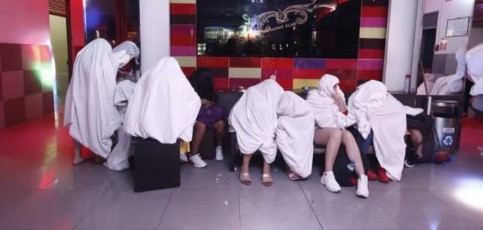 Imagen de la noticia: Perú: Rescatan a 40 mujeres (9 venezolanas) que eran obligadas a prostituirse