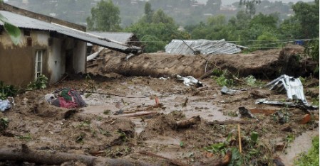 Imagen de la noticia: África: Suben a 438 los muertos en Malaui por el ciclón Freddy