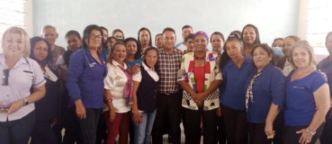 Imagen de la noticia: Municipio Cabimas: Dirección de Ambiente dicta taller a 32 Coordinadoras de Educación