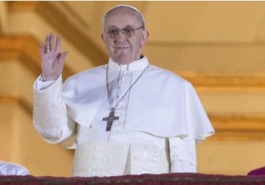 Imagen de la noticia: Un día como hoy, 13 de marzo en la historia: 2013 Jorge Mario Bergoglio es elegido en el cónclave para suceder al papa Benedicto XVI.