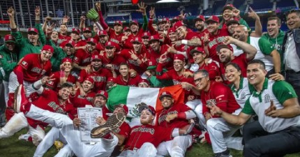 Imagen de la noticia: Clásico Mundial de Béisbol 2023: México a semifinales al derrotar a Puerto Rico 5 carreras por 4