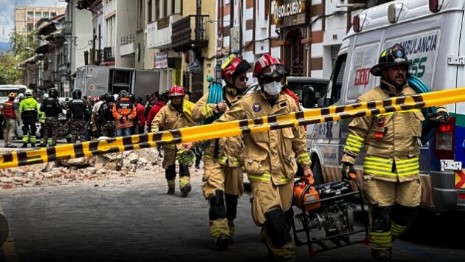 Imagen de la noticia: Ecuador: Ascienden a 446 los heridos por sismo de 6,5