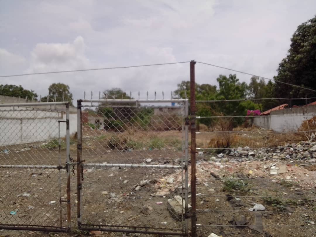 Imagen de la noticia: Municipio Cabimas: Viviendos Venezolanos exigen al Alcalde Nabil Maalouf ceda terreno ubicado en Bello Monte asignado para la construcción un complejo habitacional