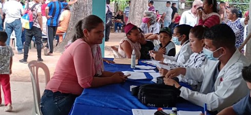 Imagen de la noticia: Municipio Lagunillas: Realizan jornada de atención integral a campesinos y campesinas en la parroquia El Danto