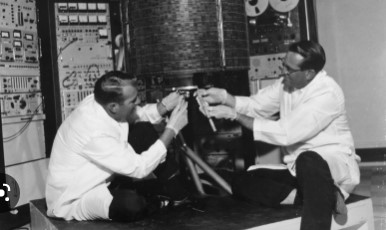 Imagen de la noticia: Un día como hoy, 6 de abril en la historia: 1965 Queda en órbita el satélite Early Bird, primer satélite de telecomunicaciones.