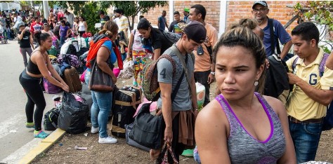 Imagen de la noticia: Perú: Bloquean la entrada a migrantes, la mayoría venezolanos