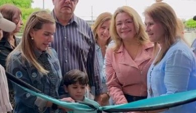 Imagen de la noticia: Municipio Baralt: Primera dama Eveling Trejo de Rosales, entregó totalmente recuperado el Centro de Atención Diurno “Julio Barreto”
