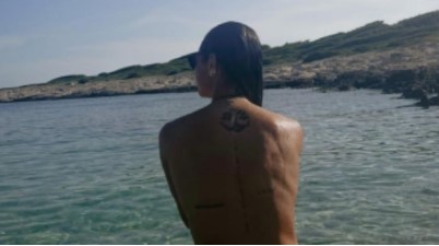 Imagen de la noticia: Deyna Castellanos fue a una playa nudista e impactó con las fotos (+Detalles y fotos)
