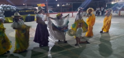 Imagen de la noticia: Municipio Cabimas: Realizan en Ambrosio muestra de Danza en medio del Aniversario de las Escuelas Parroquiales