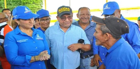 Imagen de la noticia: Municipio Lagunillas: Alcaldía beneficia a vecinos del sector Andrés Eloy mediante jornada social