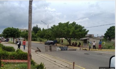 Imagen de la noticia: Municipio Lagunillas: Protestan en Ciudad Ojeda ante falta de respuesta por parte de Corpoelec ante fallas eléctricas