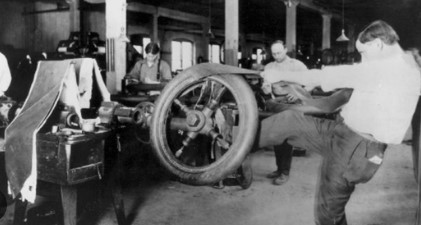 Imagen de la noticia: Un día como hoy, 29 de agosto en la historia: 1898 en Estados Unidos se funda la empresa de neumáticos Goodyear