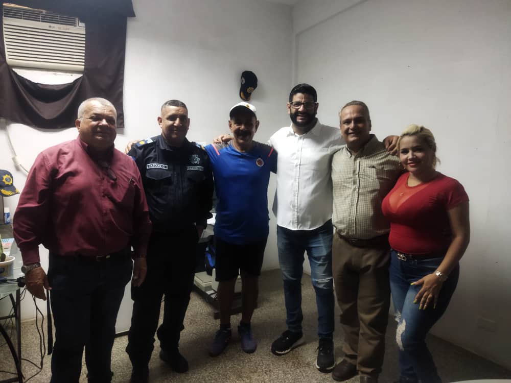 Imagen de la noticia: Municipio Cabimas: Alcaldía y Seguridad Ciudadana benefician a 350 personas en jornada médico asistencial
