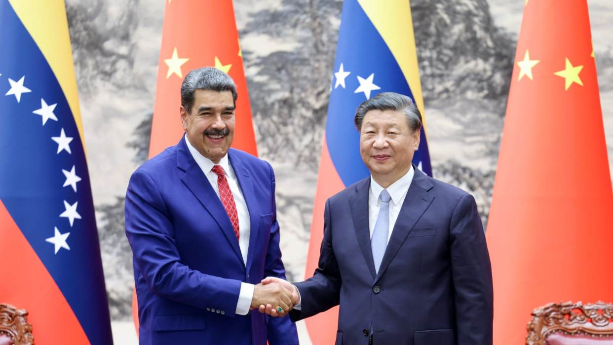 Imagen de la noticia: Venezuela logra la firma de 31 nuevos acuerdos de trabajo con China