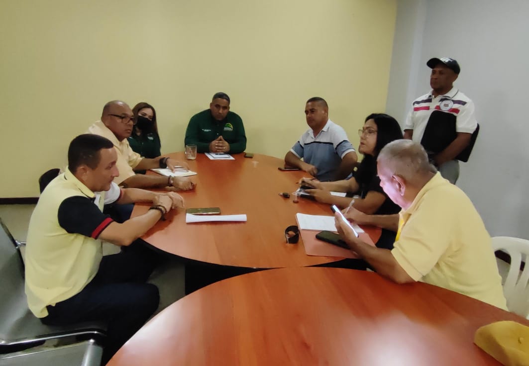 Imagen de la noticia: Municipio Valmore RodríguezAlcalde sostuvo reunión con representantes del sector transporte