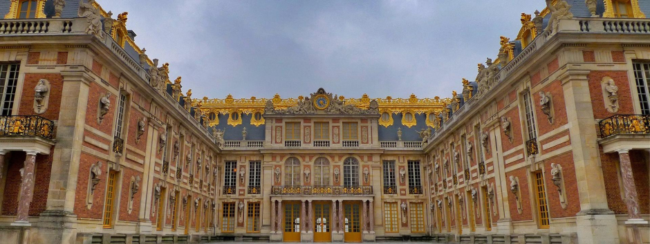 Imagen de la noticia: Evacúan el palacio de Versalles por una amenaza de bomba