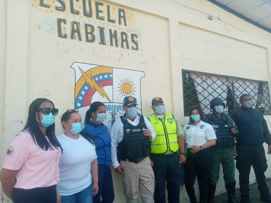 Imagen de la noticia: Municipio Cabimas: Con entrega de ventiladores Alcaldía beneficia a 200 niños de la Escuela Nacional Cabimas.