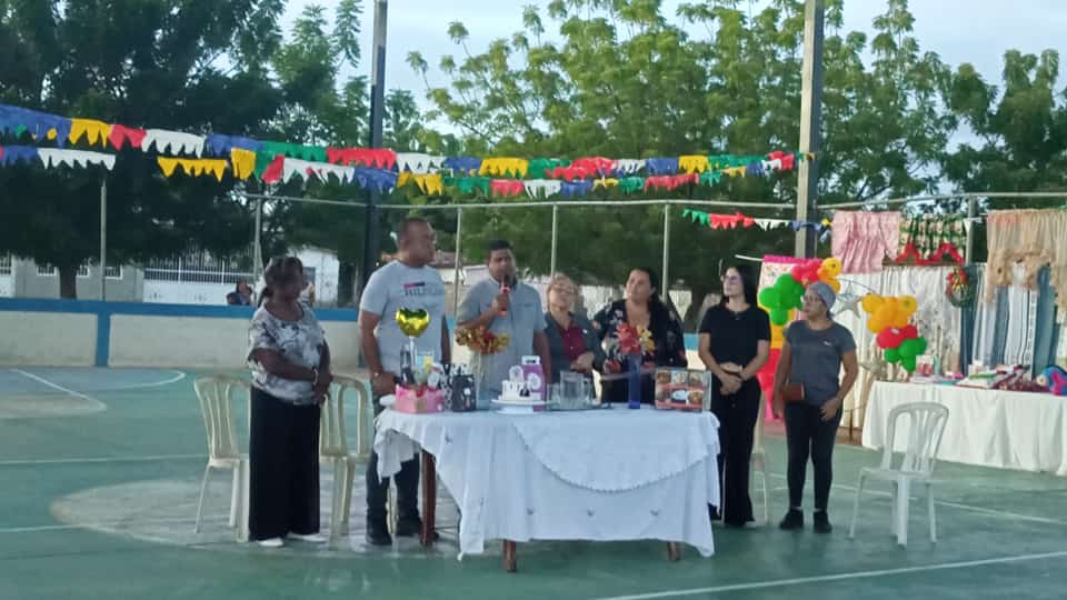 Imagen de la noticia: Municipio Cabimas: Comunidades Organizadas Edgar Villalobos y Martha de Leal benefician a 89 personas con cursos de adiestramiento