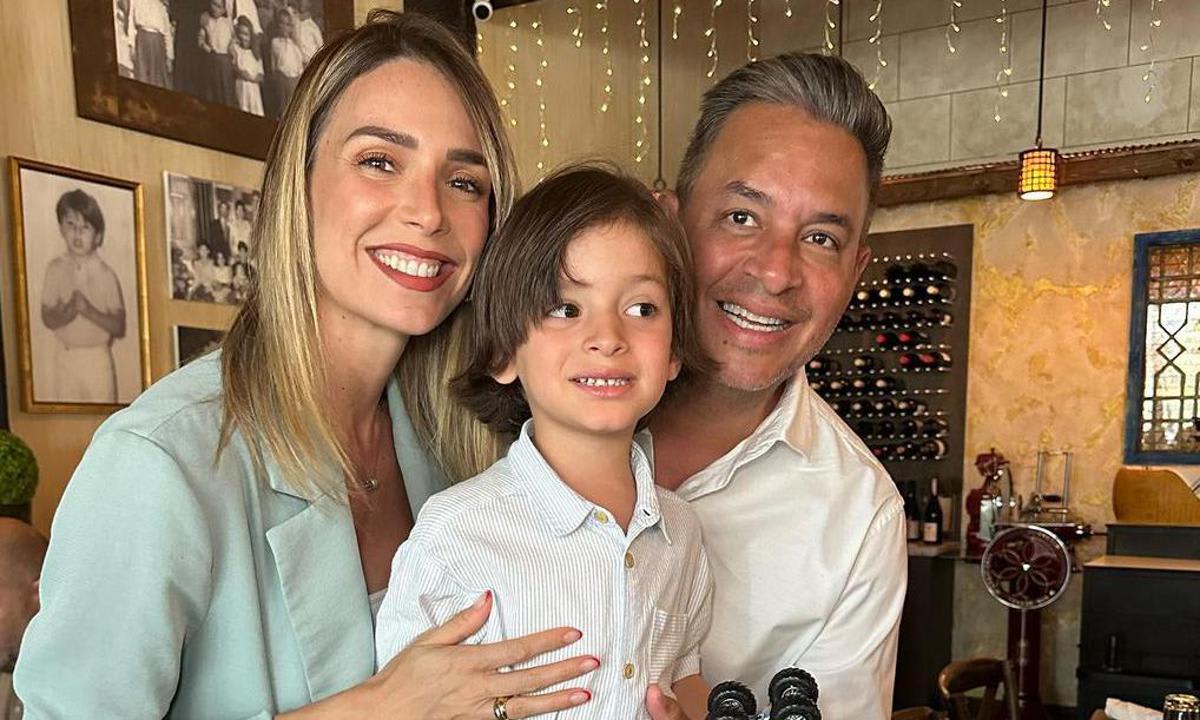 Imagen de la noticia: Daniel Sarcos y Alessandra Villegas viajan por primera vez con su hijo a Venezuela