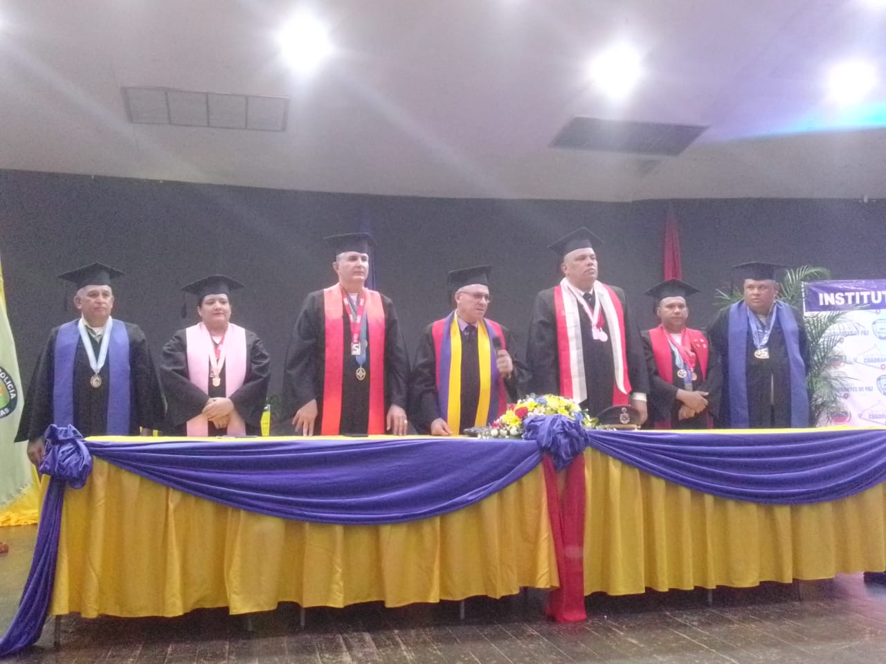 Imagen de la noticia: Municipio Cabimas: 45 nuevos oficiales de Policabimas reciben su título de manos del Alcalde Nabil Maalouf