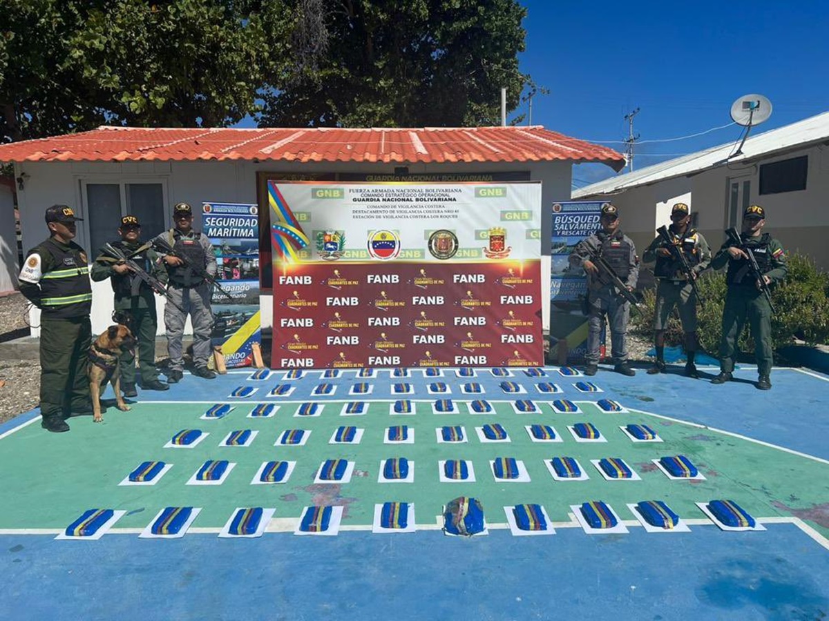 Imagen de la noticia: Militares encontraron más de 34 kilos de marihuana en el archipiélago Los Roques