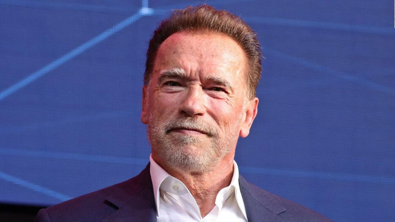 Imagen de la noticia: Schwarzenegger retenido durante tres horas en aeropuerto alemán por no declarar un reloj
