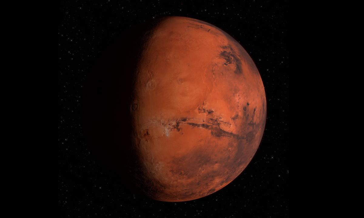 Imagen de la noticia: Encuentran en Marte una gran reserva de agua, tan grande como para llenar el mar Rojo
