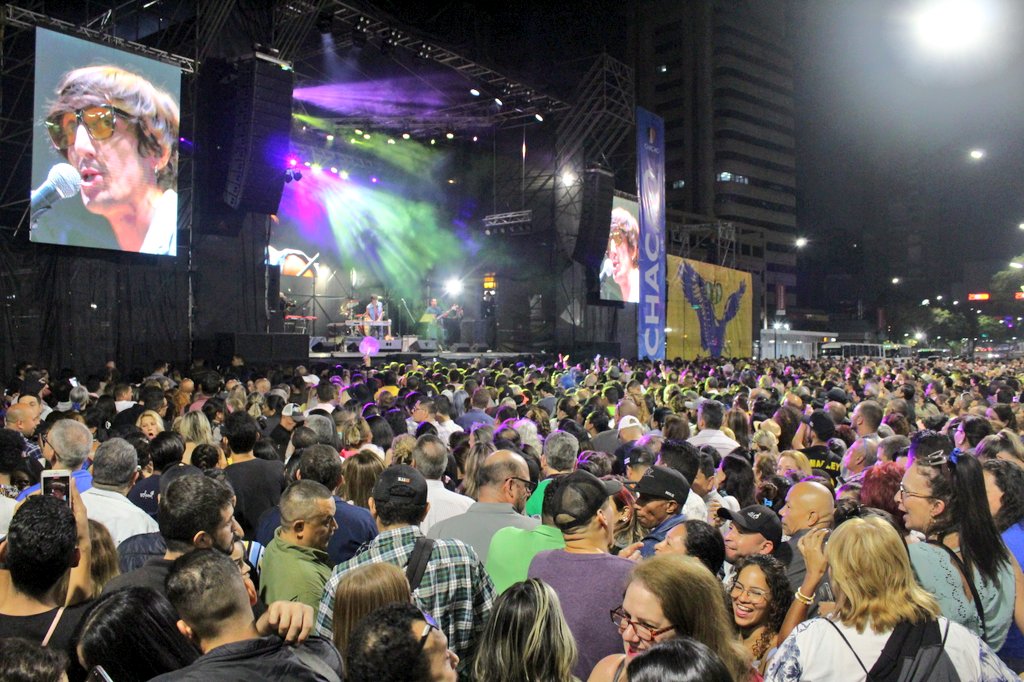 Imagen de la noticia: Yordano cantó ante un público masivo en Altamira
