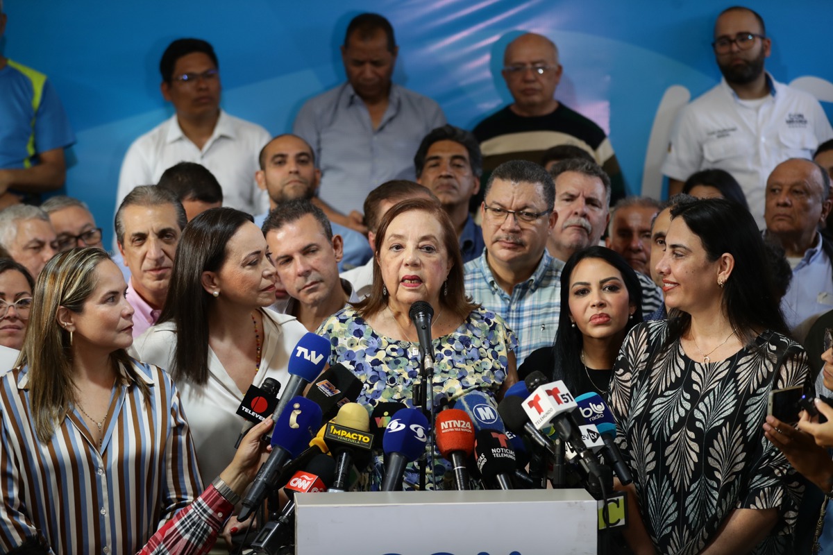 Imagen de la noticia: La Plataforma Unitaria denuncia impedimentos para inscribir a su candidata, Corina Yoris