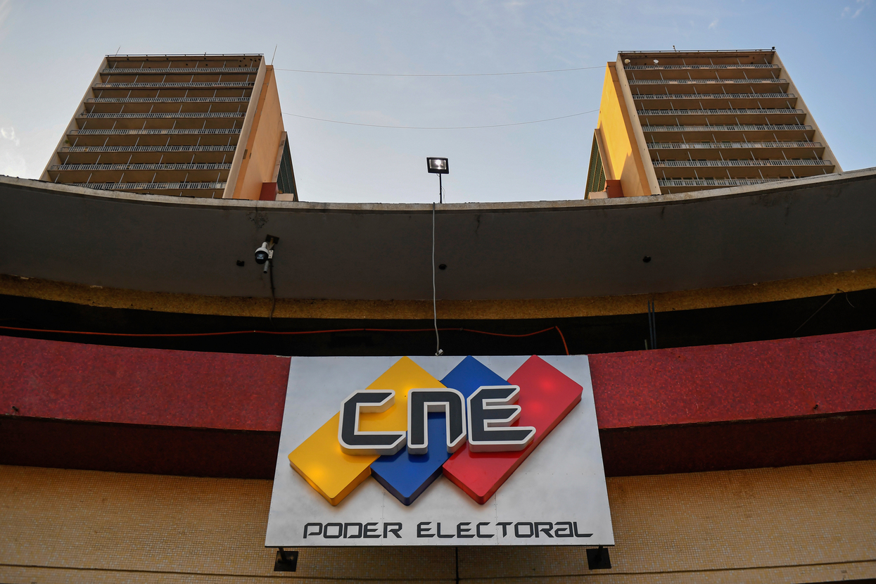 Imagen de la noticia: Estos son los candidatos inscritos ante el CNE para las presidenciales