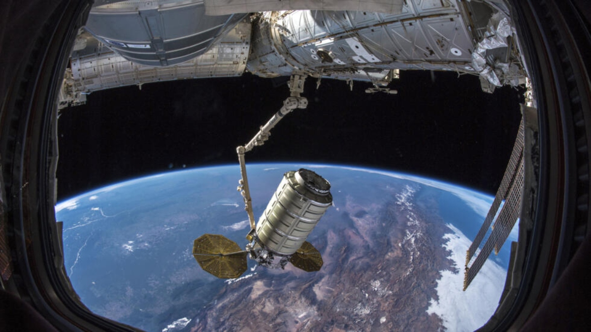 Imagen de la noticia: La NASA promueve la investigación espacial para combatir el cáncer