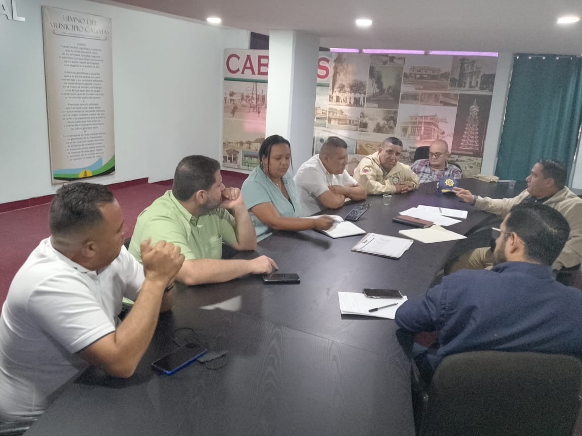 Imagen de la noticia: Municipio Cabimas: Entes municipales realizan mesa de trabajo para legislar en materia de venta de agua por Pipas