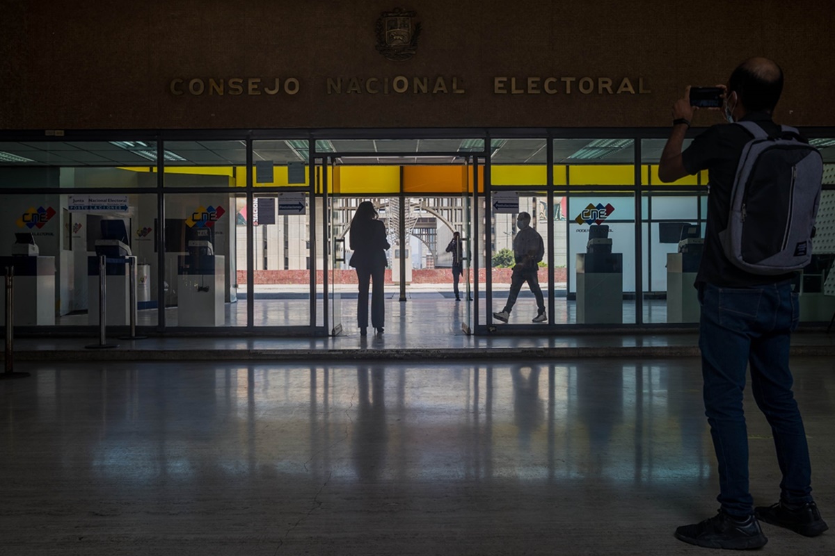 Imagen de la noticia: CNE admitió las 13 candidaturas postuladas para las presidenciales