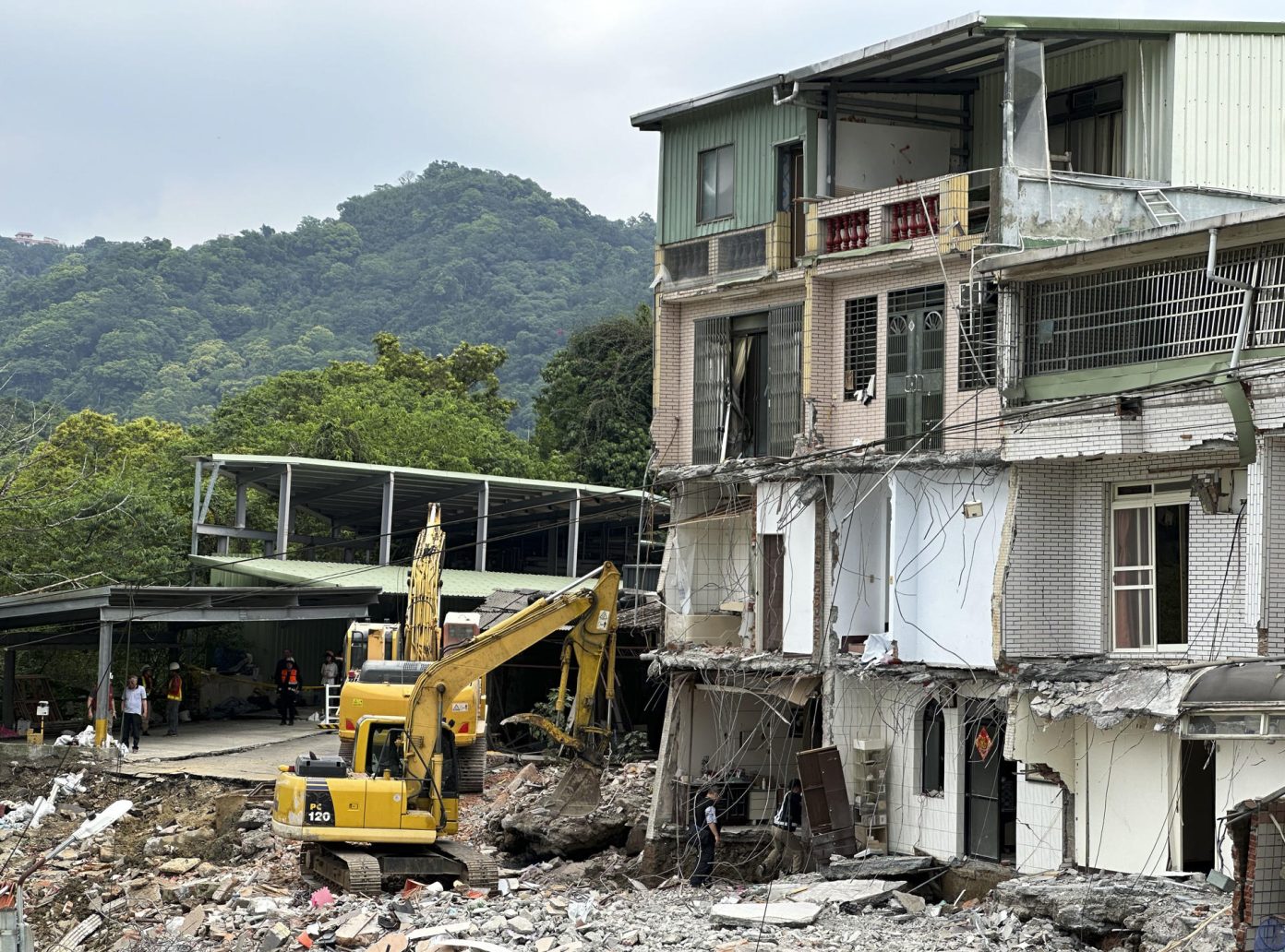 Imagen de la noticia: Taiwán eleva a diez la cifra de muertos por el terremoto
