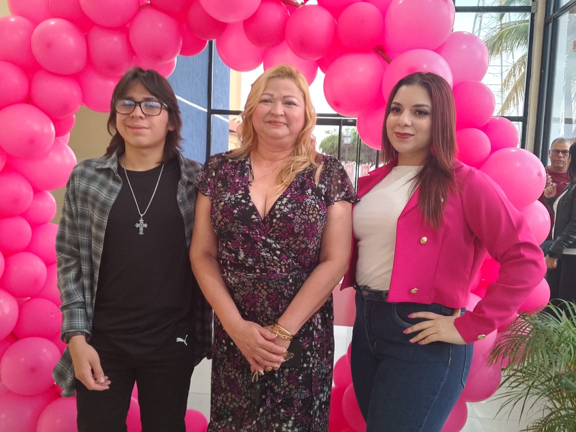Imagen de la noticia: Municipio Cabimas: A casa llena IMMUJER celebró el Día de las Madres